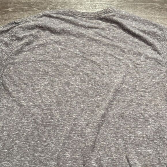 Golds Gym Shirt Mens XL Gray Red Logo Graphic California Tee Short Sleeve Tee - Picture 6 of 8